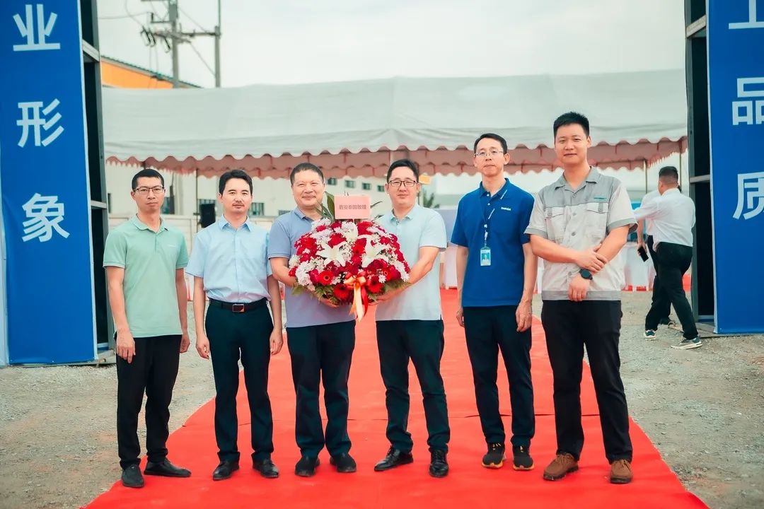 d6fb0d10a4cb7db55a1d097ab71d321f