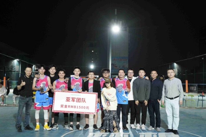 d7031dccbb31f5b3395bc95b9f054f17