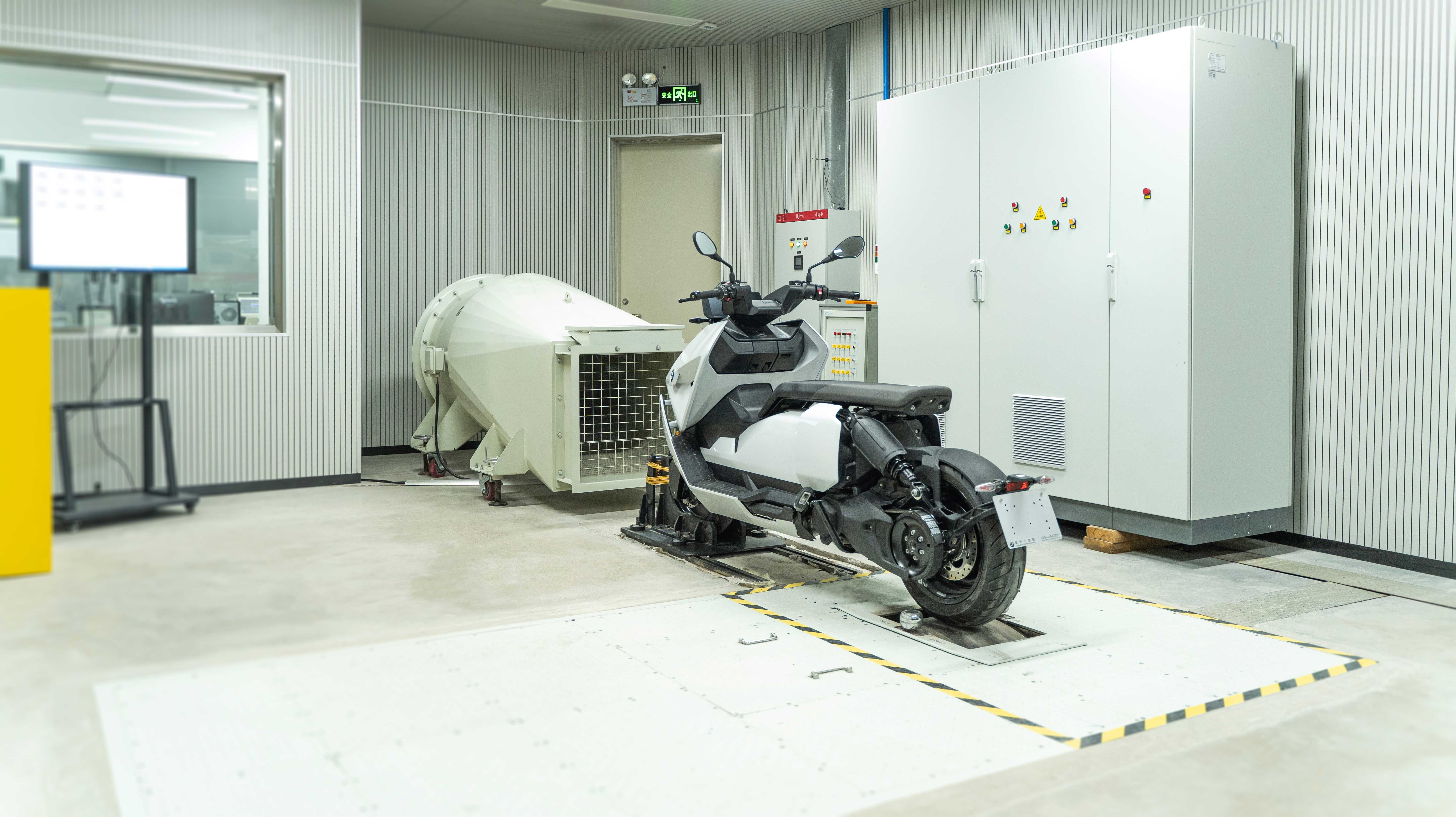 472083a4bb16ad3a6e3e4435c94ed1b3