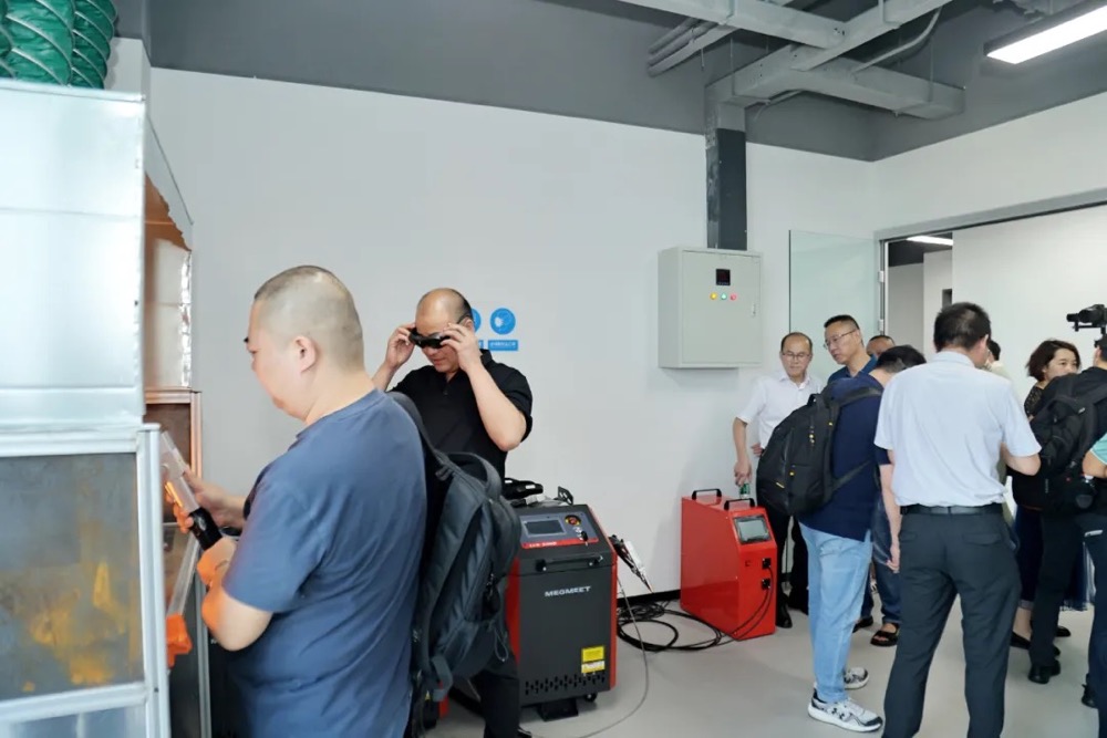 64f9882f25f49e95eb0a2d967985bcae